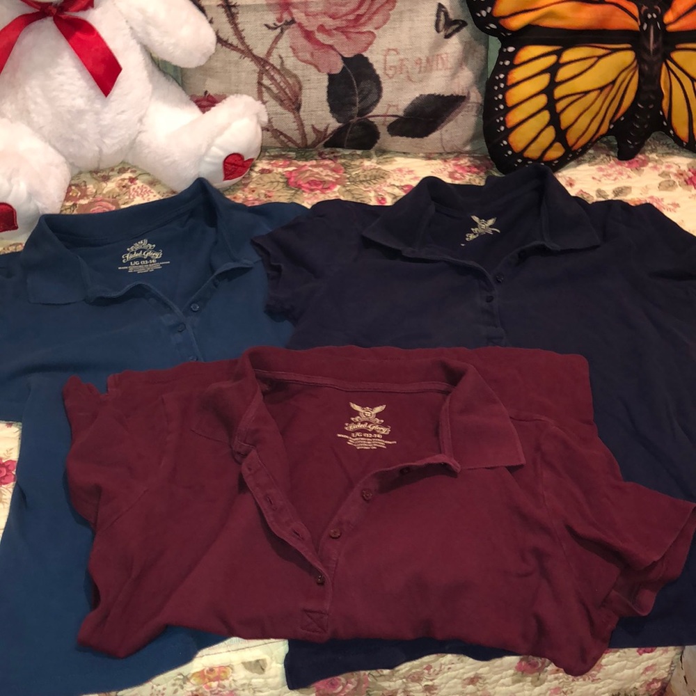 Lot of 3 polos. Size large